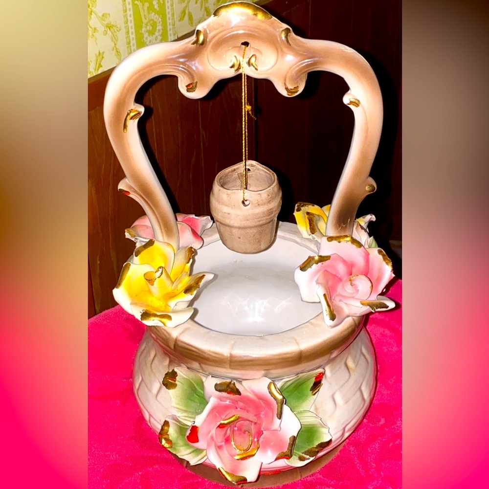 Vintage CAPODIMONTE Porcelain Wishing Well/Planter/Basket